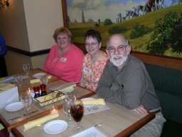 Cru Dinner &mdash; Lynn DelVecchio, Faye Eastwood and Mike Alpern